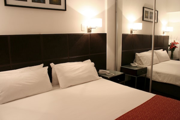 Hotel Cordoba 860 Suites