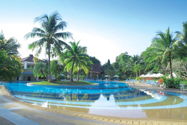 Maritime Park And Spa Resort