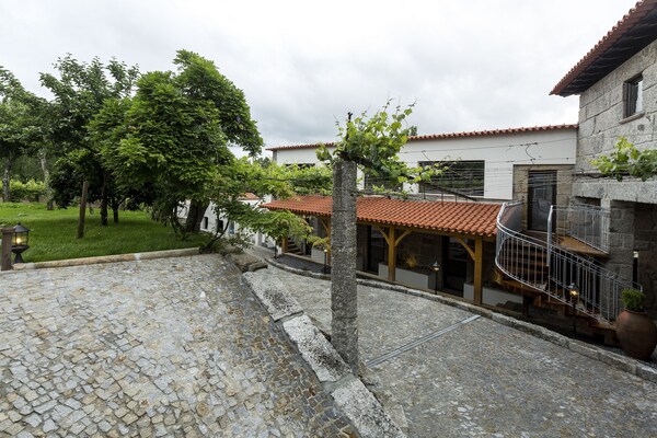 Quinta Do Rio - Room (D) -Hotel Rural - Restaurant- Small. Lunch Included