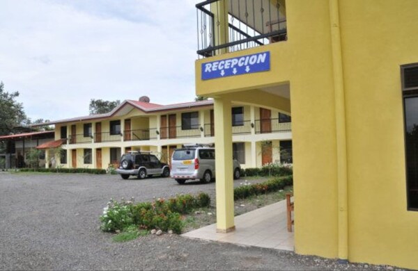 Hotel Santa Ana Liberia Airport