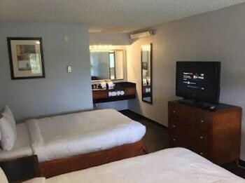 Bell Hotel Inn & Suites