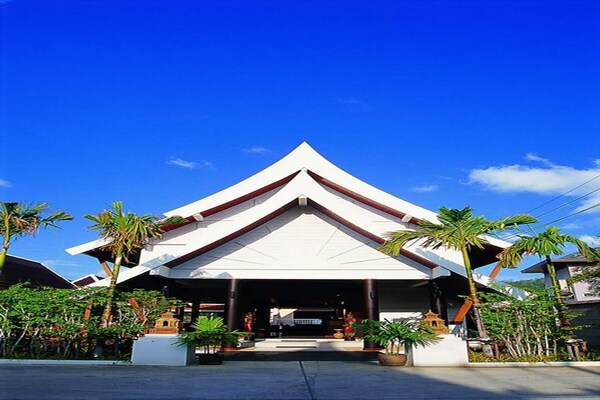 Kata Poolside Resort Sha Extra Plus