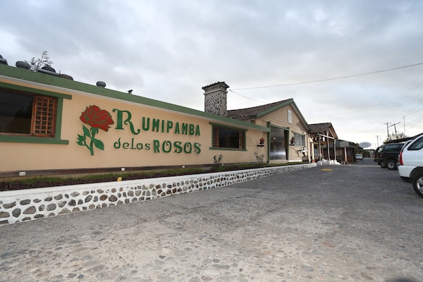 Hosteria Rumipamba De Las Rosas
