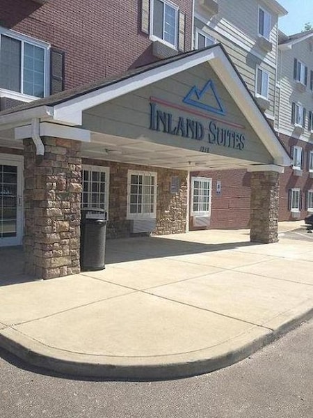 Inland Suites Winchester