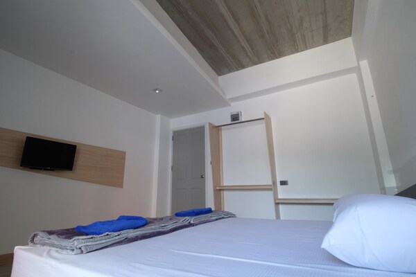 Bed-Room At Suvarnabhumi Airport -Sha-
