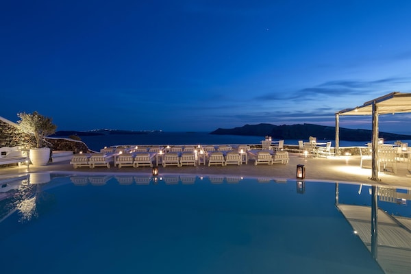 Canaves Oia Suites - Small Luxury Hotels Of The World