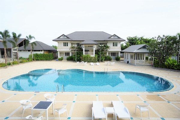 Leelawadee Resort Saraburi