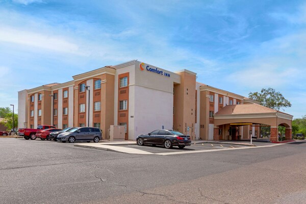 Comfort Inn & Suites North Glendale And Peoria