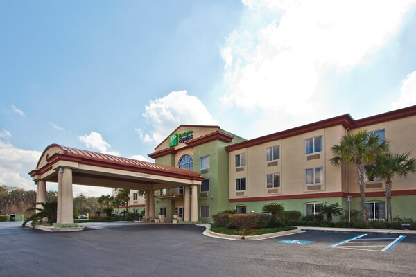 Holiday Inn Express Hotel & Suites Live Oak, An Ihg Hotel