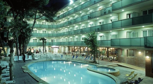 Hotel Canada Palace