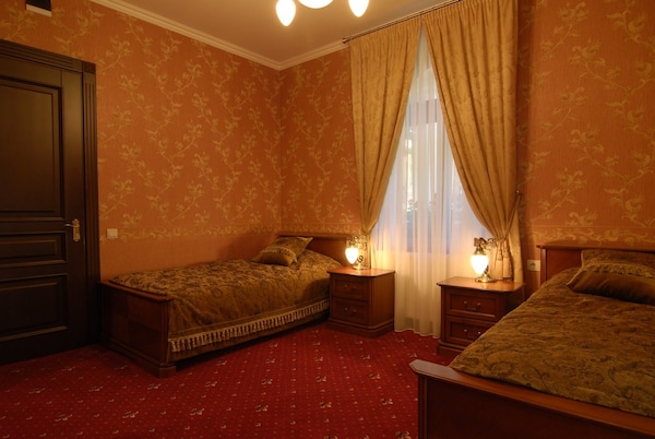 Andriivskyi Guest house