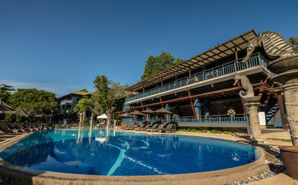 Peace Laguna Resort & Spa - Sha Extra Plus