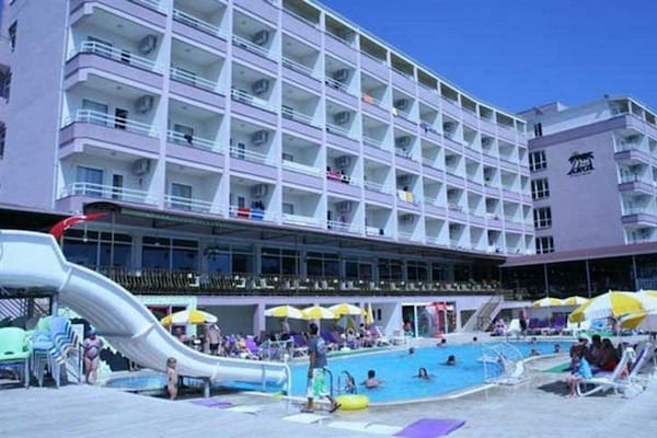 Hotel Ideal Beach