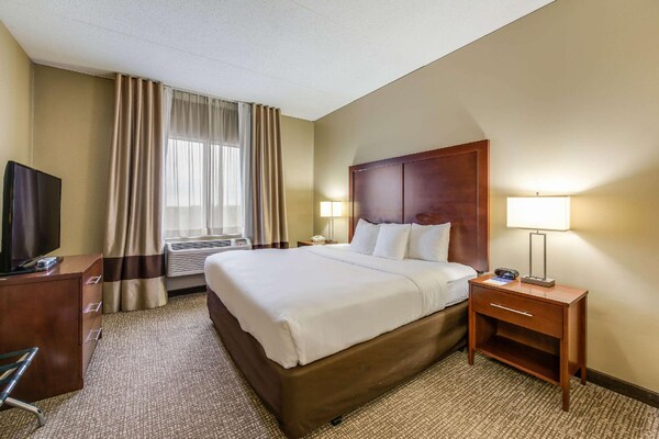 Hotel Comfort Suites O'Hare Airport