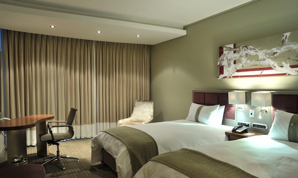 Holiday Inn Johannesburg-Rosebank, an IHG Hotel