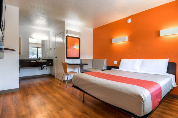 Motel 6-San Diego, Ca - Hotel Circle - Mission Valley