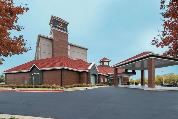 La Quinta Inn & Suites Oklahoma City - NW Expwy