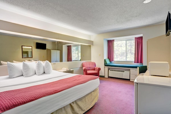 Stay Express Inn & Suites Union City Near Atlanta Airport