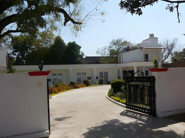 Ganesha Garden Villa