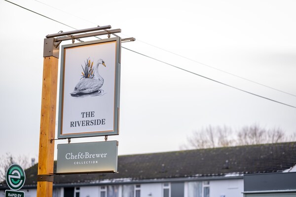 Riverside Hotel By Chef & Brewer Collection