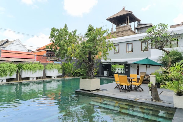 Casa Padma Hotel & Suites