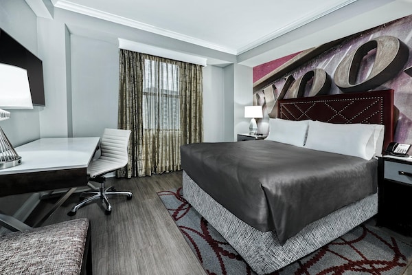 Hotel Indigo Dallas Downtown - UN HOTEL IHG®