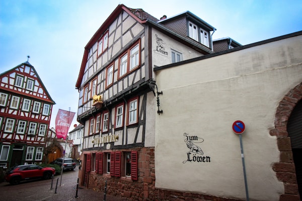 Hotel Und Restaurant Zum Lowen