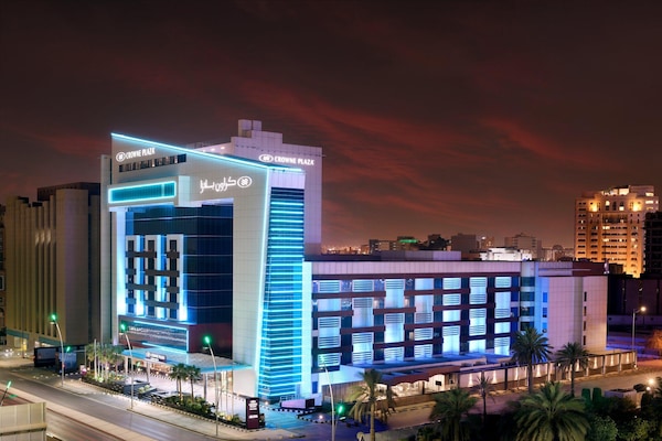 Crowne Plaza Hotel Riyadh Minhal, An Ihg Hotel