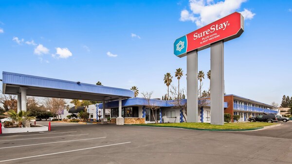 Surestay Plus  By Best Western Sacramento Cal Expo