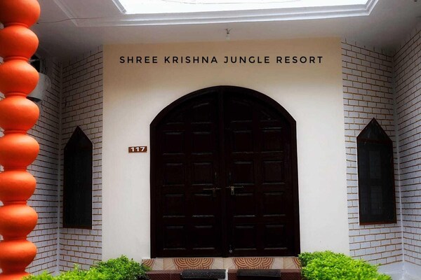 Shri Krishna Jungle Resort