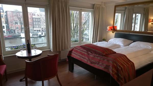 Amsterdam House Hotel