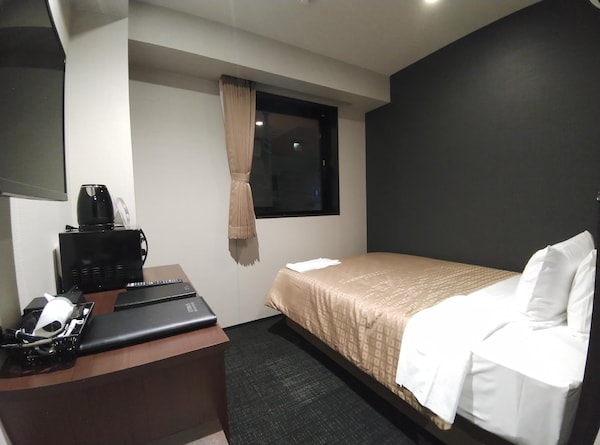 Hotel Livemax Kokuraekimae