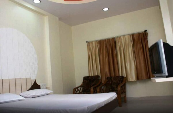 Hotel Bajaj Residency