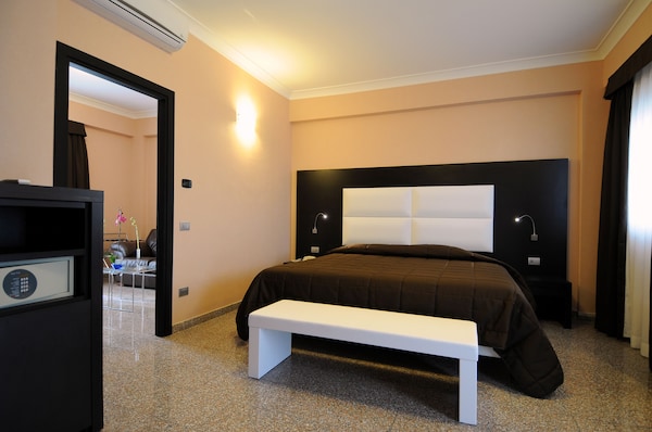 Eh Suites Rome Airport Euro House Hotels