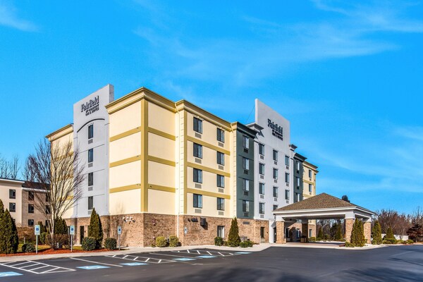 Fairfield by Marriott Inn & Suites Greensboro Coliseum Area