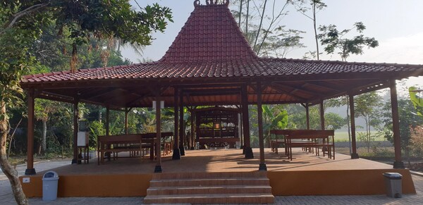 Manohara Borobudur