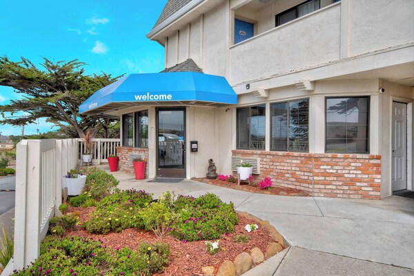 Motel 6-Marina, Ca - Monterey
