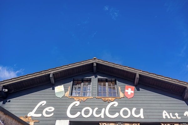 Le Coucou Hotel Restaurant & Lounge-Bar
