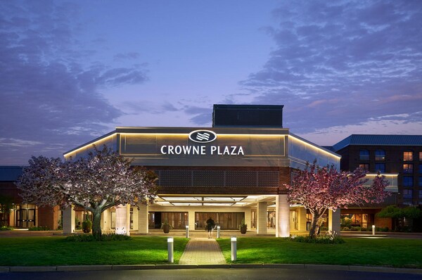 Crowne Plaza Providence-Warwick Airport, An Ihg Hotel