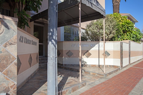 Polana Court Central Kloof Ct