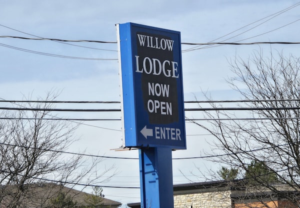 Willow Lodge Willoughby Cleveland