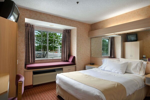 Microtel Inn & Suites by Wyndham Baldwinsville - Syracuse