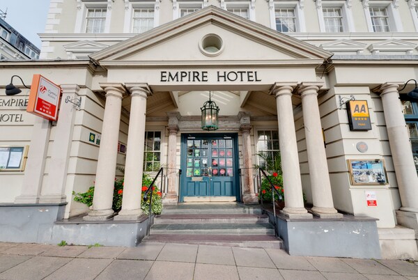 Empire Hotel & Spa