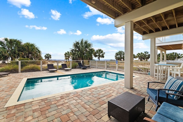Gulf-front, Beautiful Views, Private Pool, 3 Master Suites