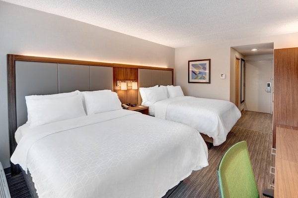 Holiday Inn Express & Suites West Long Branch - Eatontown, An Ihg Hotel