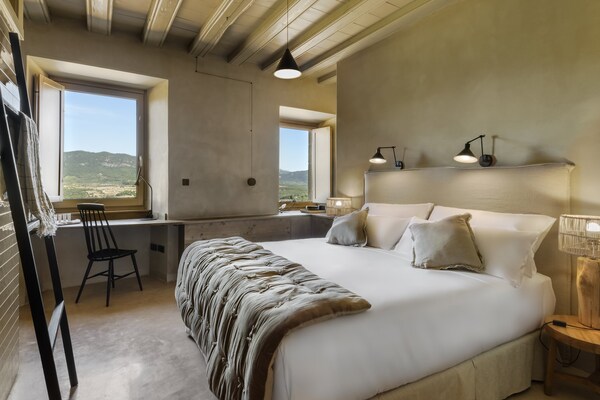 Torre Del Marques Hotel Spa & Winery - Small Luxury Hotels