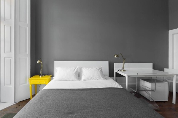 Astern / Innvict - One Bedroom Hotel, Sleeps 4