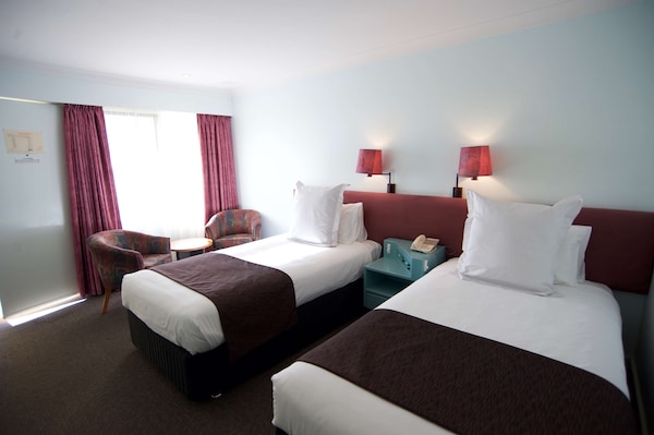 Surestay Hotel By Best Western The Clarence On Melville