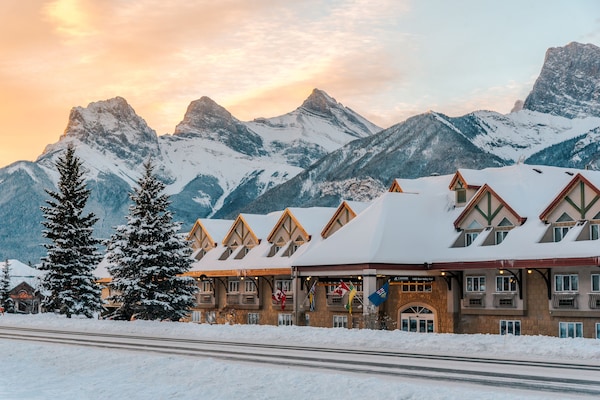 Ramada Inn & Suites Canmore