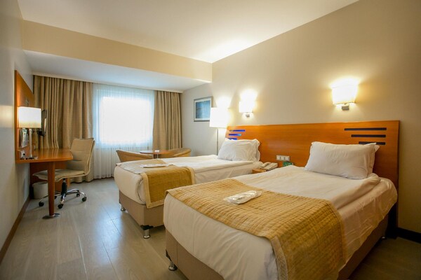 Holiday Inn Istanbul City, An Ihg Hotel